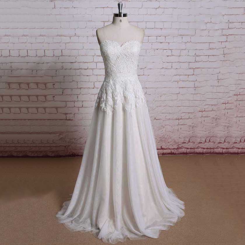 simple sweetheart wedding dress